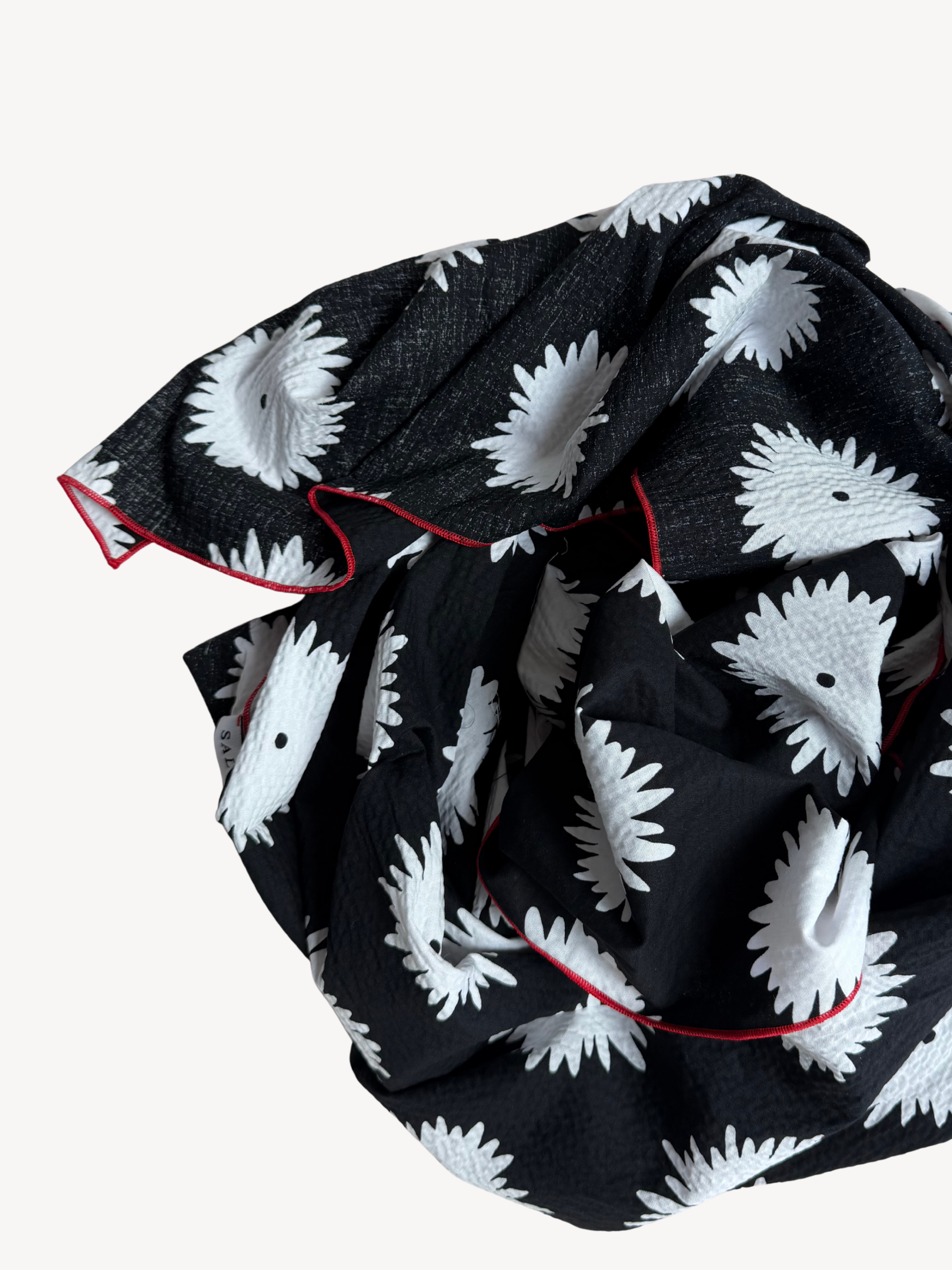 Harlo S Piece, Daisies in Cotton